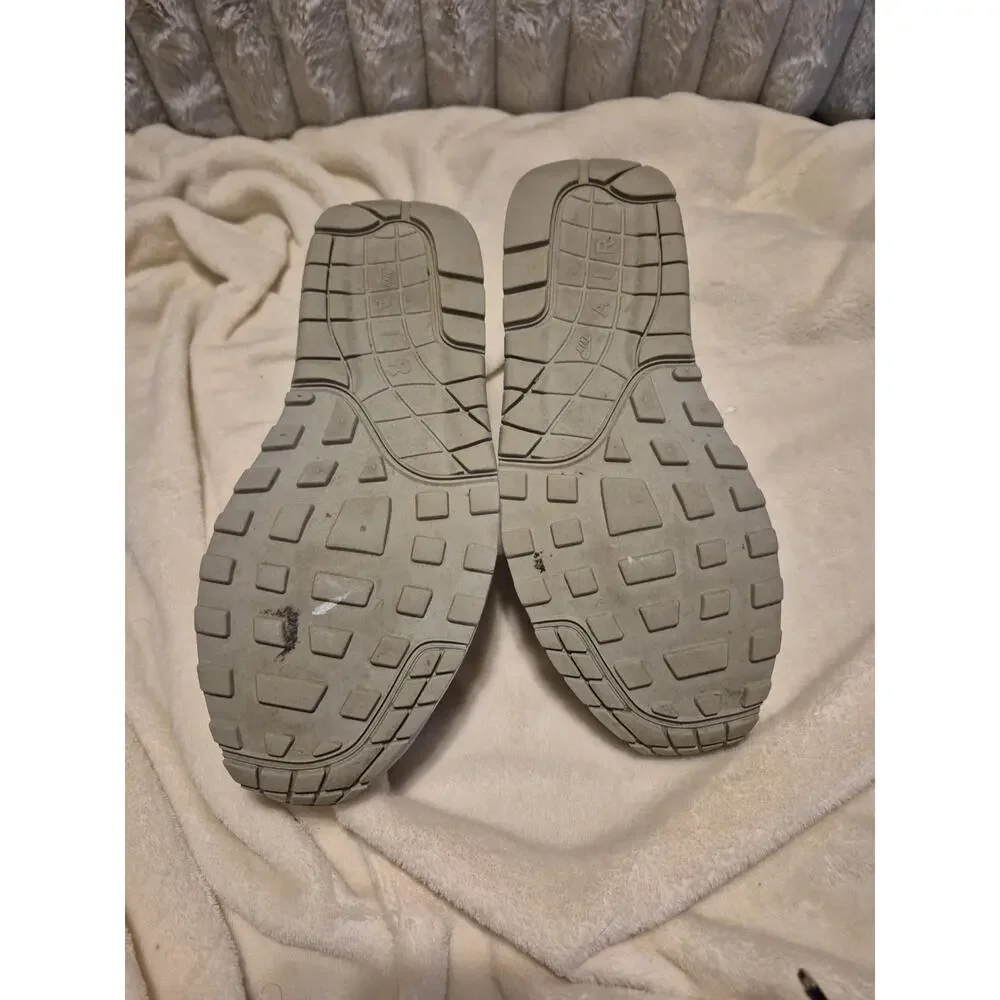 Size 10 - Nike Air Max‎ 1 '87 LX Light Smoke Grey - Picture 10 of 10